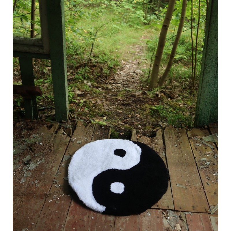 Handmade rug - Yin and yang | KLM LAB.